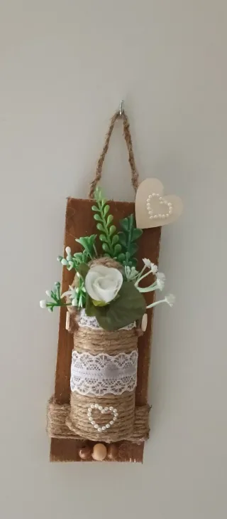 Colgante pared flores y maceta yute