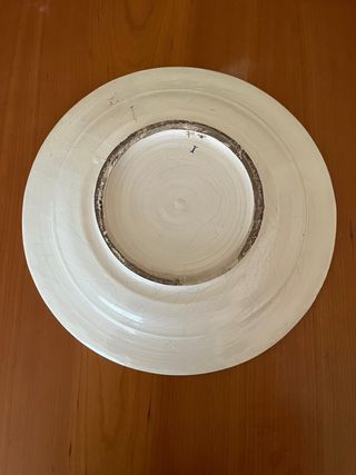 Plato decorativo de ceramica policromada