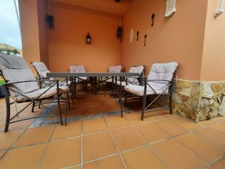 Mesa y 6 Sillas de Jardín
