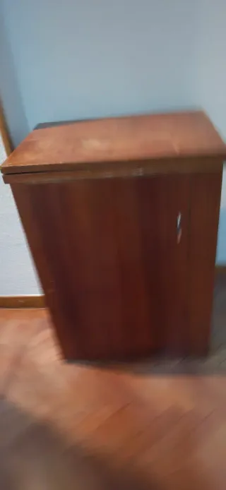 Máquina de coser Wertheim antigua