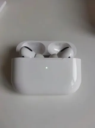 Auriculares Bluetooth blancos