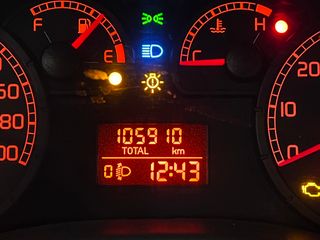 FIAT Punto GARANTIA 12 MESES + 3 CONTROLES GRATIS