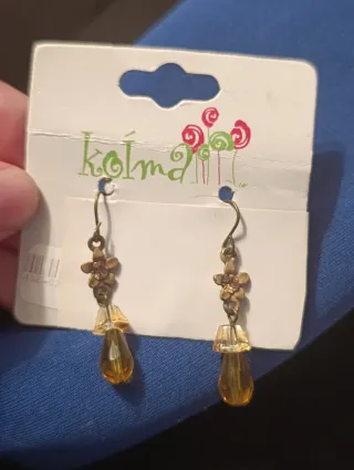 Pendientes flor con colgante ámbar