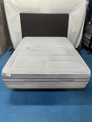 Base tapizada + Colchón 135x190