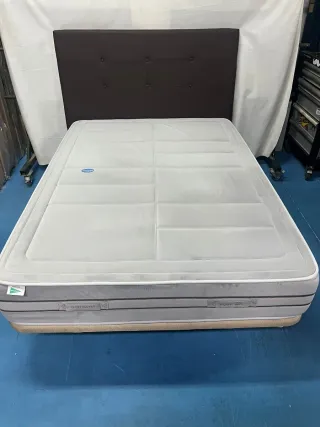 Base tapizada + Colchón 135x190