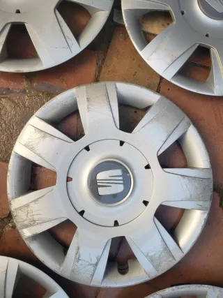 5 Tapacubos Seat R16