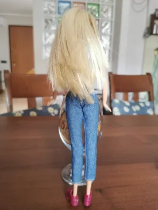 Bambola animalista con cagnolino