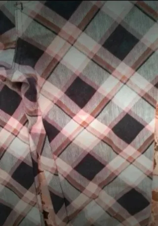 Pantalones de cuadros para niña