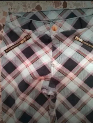 Pantalones de cuadros para niña
