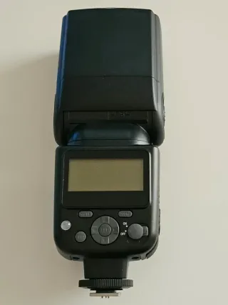 Flash Neewer NW-670 per Canon