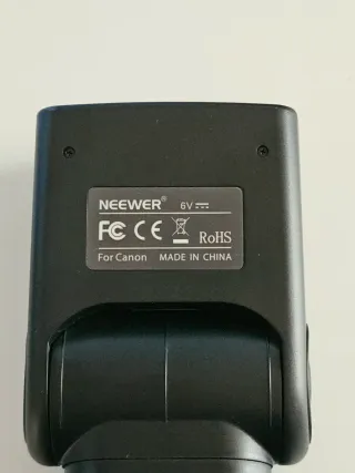 Flash Neewer NW-670 per Canon