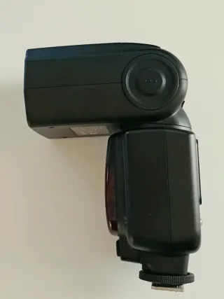 Flash Neewer NW-670 per Canon