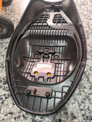 Asiento Suzuki Burgman Carburación