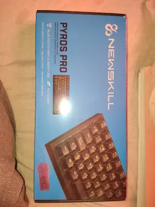 Teclado Mecánico Newskill Pyros Pro - A estrenar