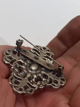 Broche Checo de Cristal y Filigrana Años 30