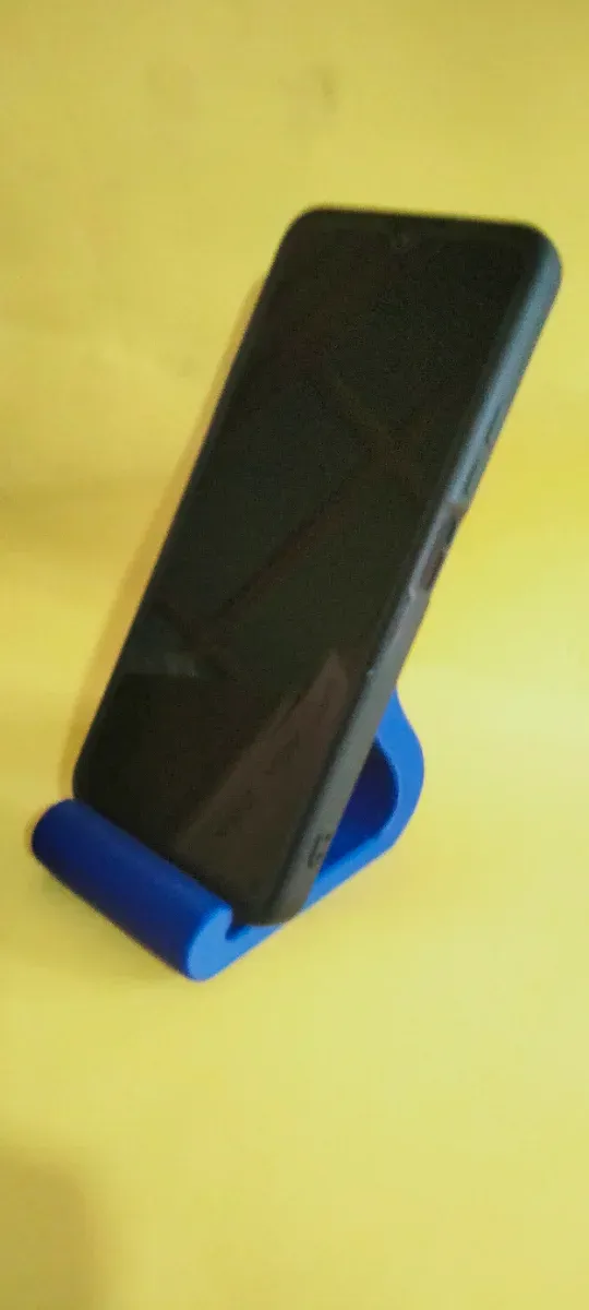 Soporte azul para teléfono con corazón