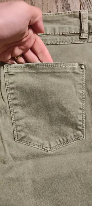 Pantaloni Zara da ragazzo verde militare