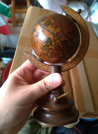 Mappamondo miniatura legno vintage scrivania