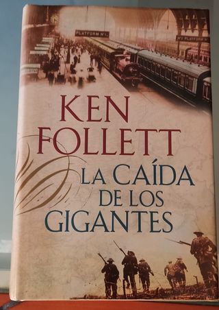 La caída de los gigantes (The Century 1) (Spani...