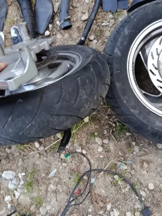 Piezas moto SYM GTS 125 EVO escuchó precio  piezas