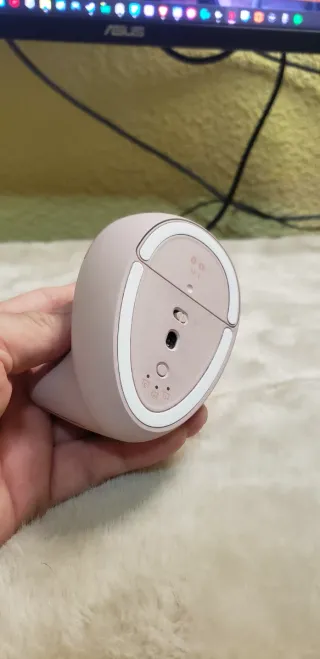 Raton Logitech Lift vertical