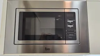 Forno a microonde Teka in acciaio inox da incasso