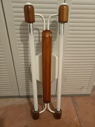 Lámpara madera y metal