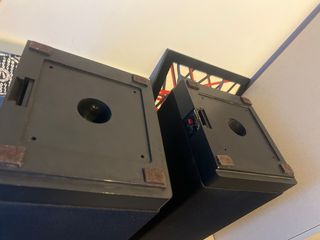 Altavoces KEF Serie II 303