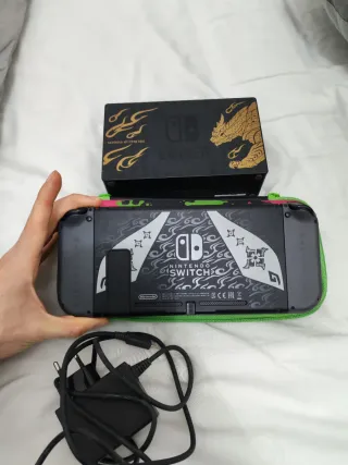 Nintendo Switch Edición Monster Hunter Rise