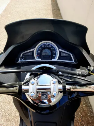Honda PCX 125cc Negra Automática