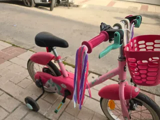 Bicicleta infantil de 3 a 5 años ,  rosa . Patinet