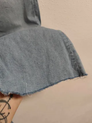 Pantalón de campana de chica talla 42 de Zara.