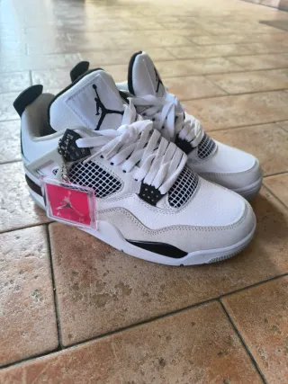 Nike Air Jordan 4 Retro Military Black