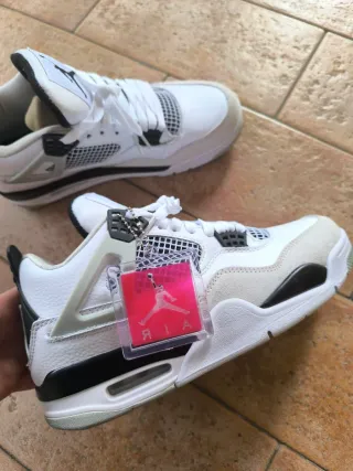 Nike Air Jordan 4 Retro Military Black