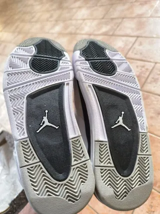 Nike Air Jordan 4 Retro Military Black