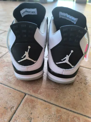 Nike Air Jordan 4 Retro Military Black