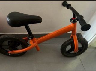 Cuatrimoto eléctrica infantil  feber