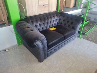 Sofá Chester Terciopelo Negro