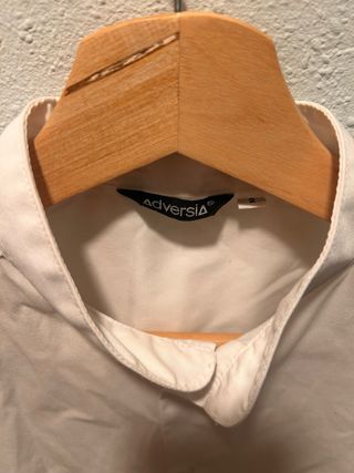 Camisa de vestir blanca