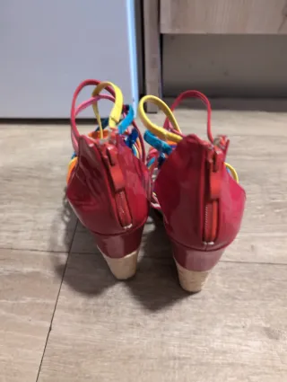 Sandalias de tacón multicolor