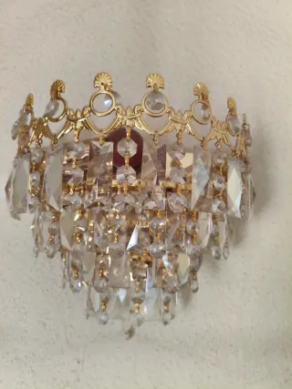 5 Lámparas tipo araña bronce y cristal y 4 aplique