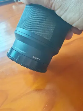 Objetivo Sony E-Mount 28-70mm