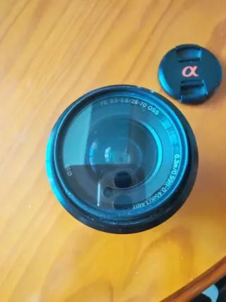 Objetivo Sony E-Mount 28-70mm