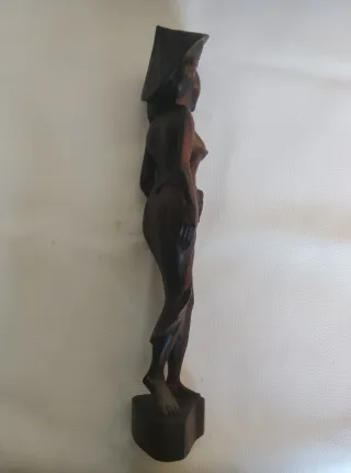 Statuetta Balinese in Coromandel o Ebano