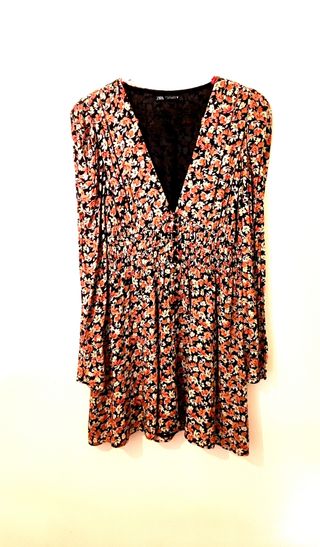 Vestido mini floral Zara