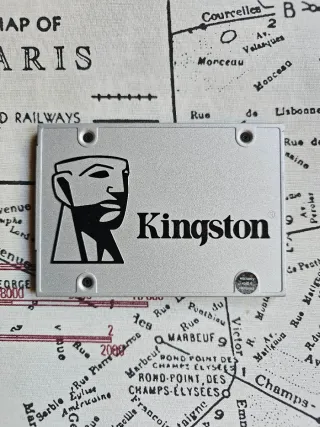 Disco duro SSD Kingston 240GB