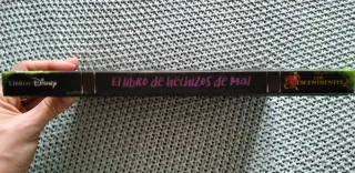 Libro de hechizos de Mal