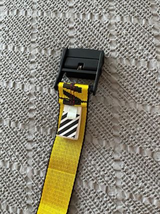 Off-White Cinturón Amarillo Negro