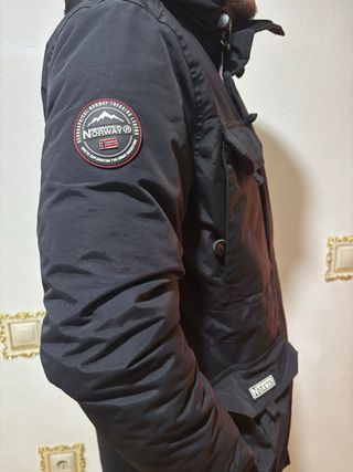 Abrigo Geographical Norway Negro