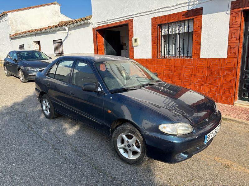 Hyundai Accent 1998 - foto 1
